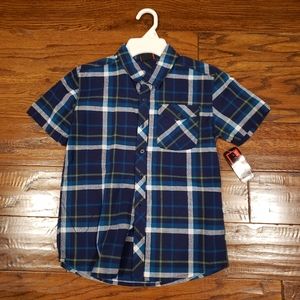 NWT - Fission Boy's Short Sleeve Button Down Shirt - Size S(8)